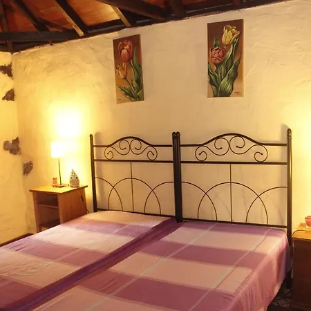 Casa Ciruelo Летний дом Икод-де-лос-Винос